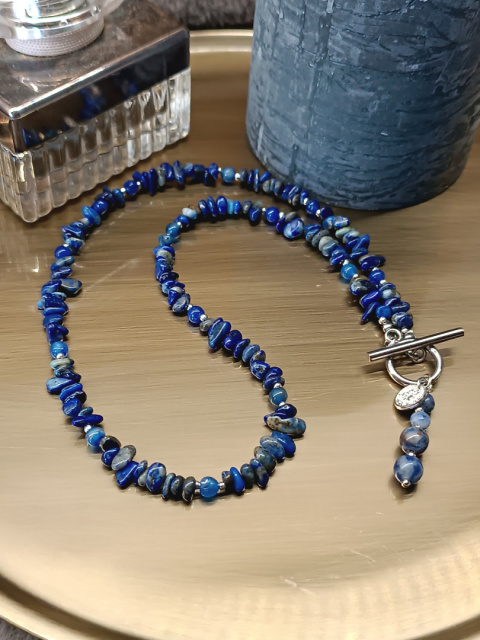 Naszyjnik z kamieni naturalnych — lapis lazuli i sodalit, stal chirurgiczna, rękodzieło Naszyjnik z kamieni naturalnych — lapis lazuli i sodalit, stal chirurgiczna, rękodzieło