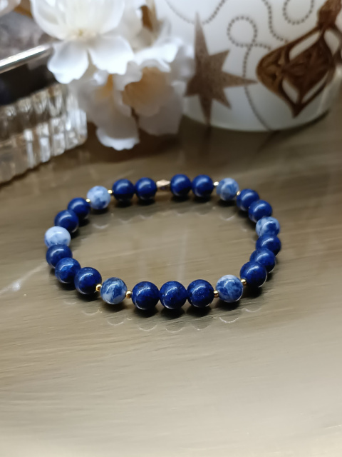 Ręcznie wykonany zestaw biżuterii z kamieni naturalnych – lapis lazuli, fasetowane chalcedony Ręcznie wykonany zestaw biżuterii z kamieni naturalnych – lapis lazuli, fasetowane chalcedony