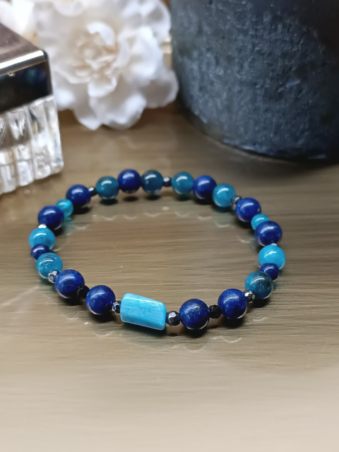 Zestaw biżuterii z kamieni naturalnych – apatyt, lapis lazuli, hematyt, chalcedon Zestaw biżuterii z kamieni naturalnych – apatyt, lapis lazuli, hematyt, chalcedon